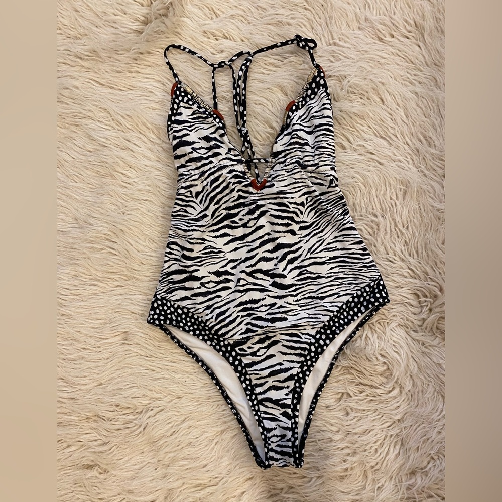 Victorias Secret zebra print one piece swimsuit size medium